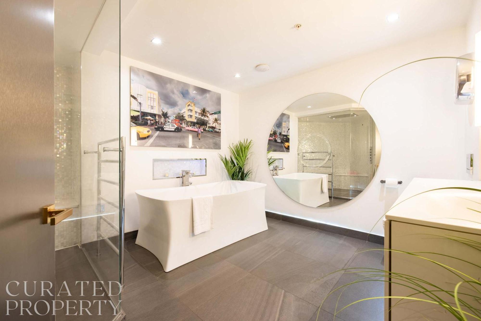 Amazingly Luxurious Loft Apartment, Soho - 3 Bedrooms, 2 Bath & Office Лондон Экстерьер фото