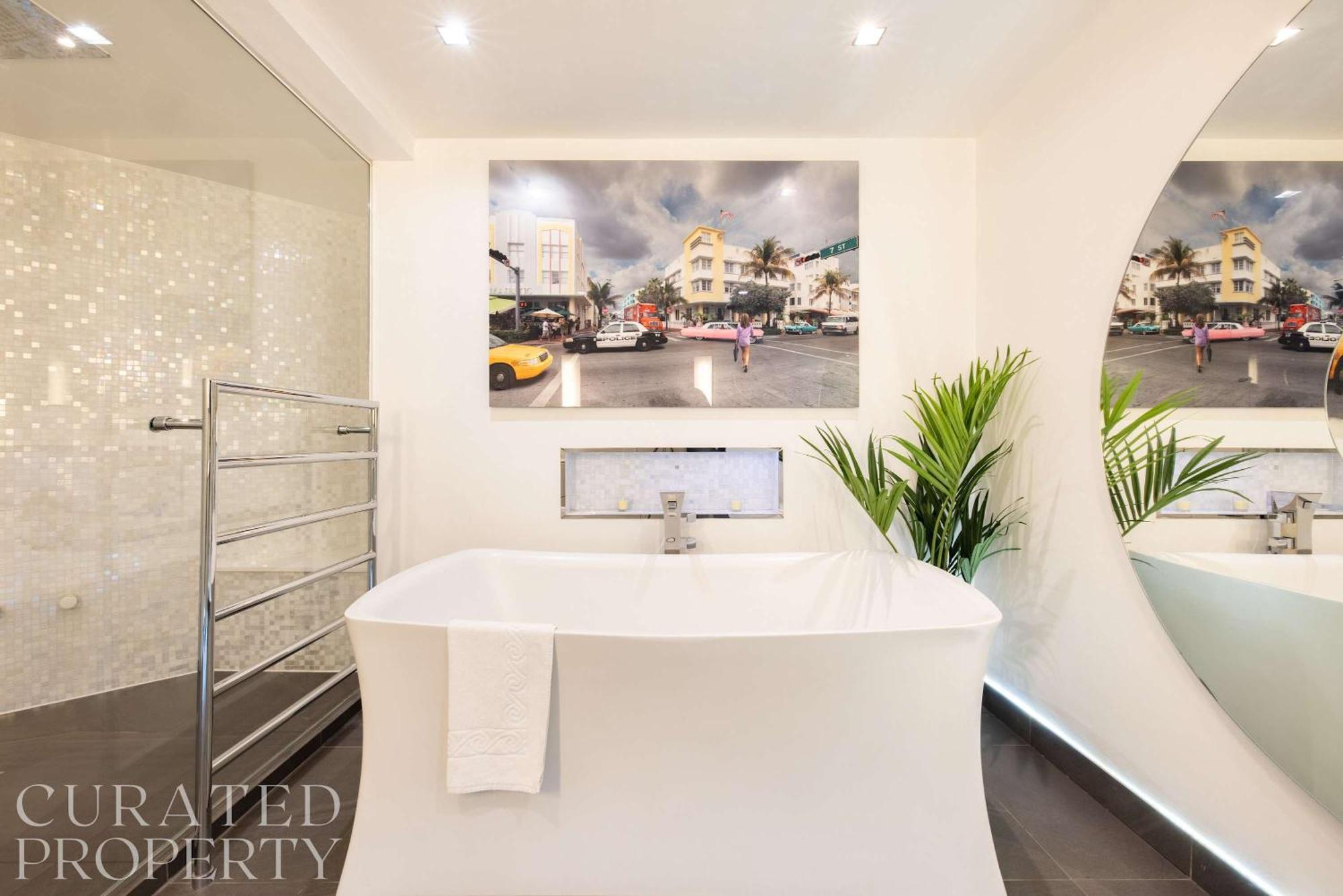 Amazingly Luxurious Loft Apartment, Soho - 3 Bedrooms, 2 Bath & Office Лондон Экстерьер фото