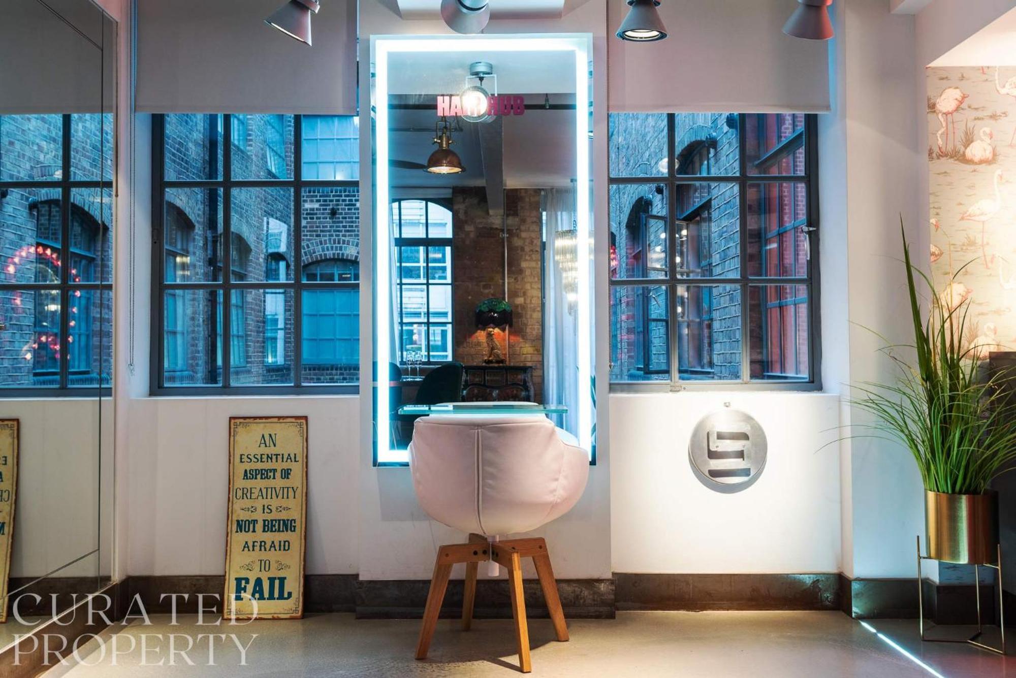 Amazingly Luxurious Loft Apartment, Soho - 3 Bedrooms, 2 Bath & Office Лондон Экстерьер фото